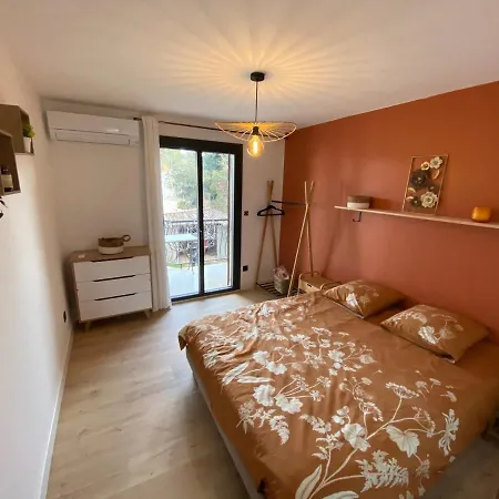 Apartment F2 4 Pers 5min Commerce Plages