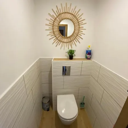 F2 4 Pers 5min Commerce Plages