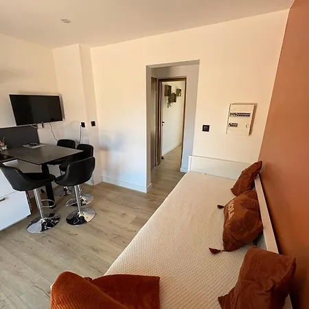 Apartment F2 4 Pers 5min Commerce Plages Saint Aygulf