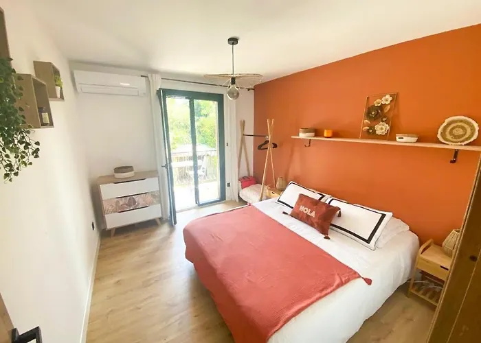 F2 4 Pers 5min Commerce Plages Apartmán *
